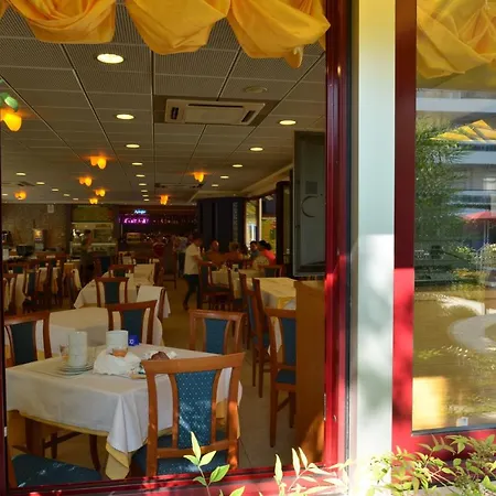 Super Villaggio Planetarium One Bedroom Sleeps 4, Num1 * Bibione