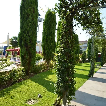 Lägenhet Super Villaggio Planetarium One Bedroom Sleeps 4, Num1 Bibione