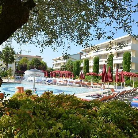 Super Villaggio Planetarium One Bedroom Sleeps 4, Num1 Lägenhet