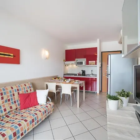 Super Villaggio Planetarium One Bedroom Sleeps 4, Num1 Lägenhet *