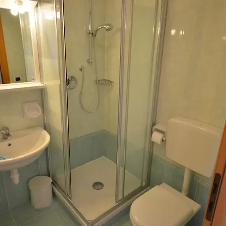 Super Villaggio Planetarium One Bedroom Sleeps 4, Num1 Lägenhet *