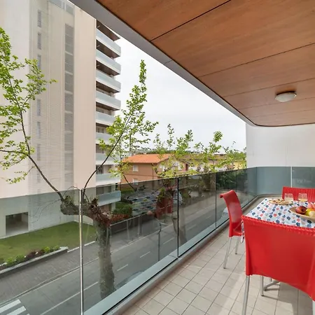 Super Villaggio Planetarium One Bedroom Sleeps 4, Num1 Apartment *