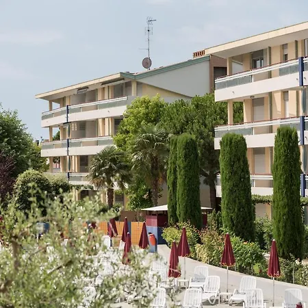 Apartment Super Villaggio Planetarium One Bedroom Sleeps 4, Num1 Bibione