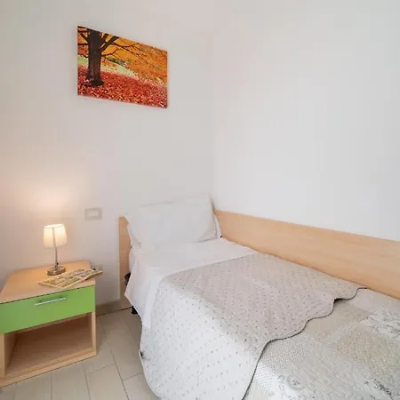 Apartment Super Villaggio Planetarium One Bedroom Sleeps 4, Num1