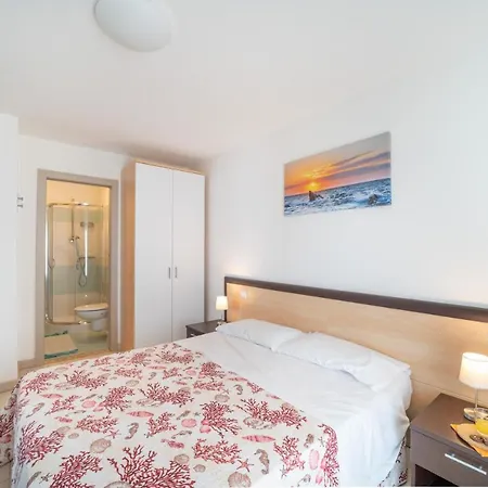 Super Villaggio Planetarium One Bedroom Sleeps 4, Num1